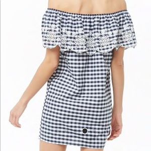 Forever 21 Plaid Gingham off the shoulder dress 💙
